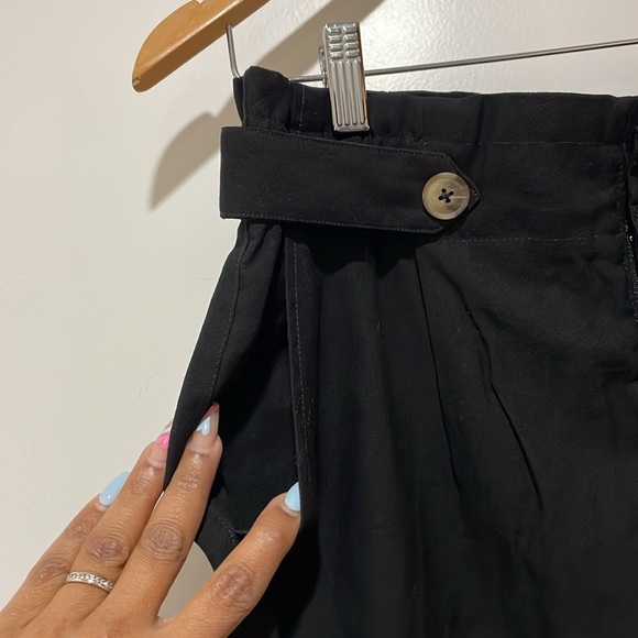 Refinery black paperbag shorts - Picture 2 of 4